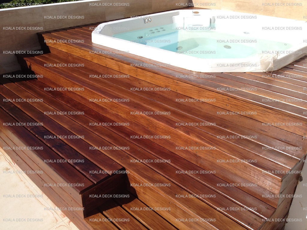 Deck, painel e revestimento de madeira.